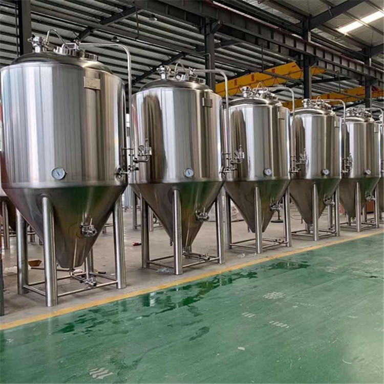 commercial craft brewing equipment